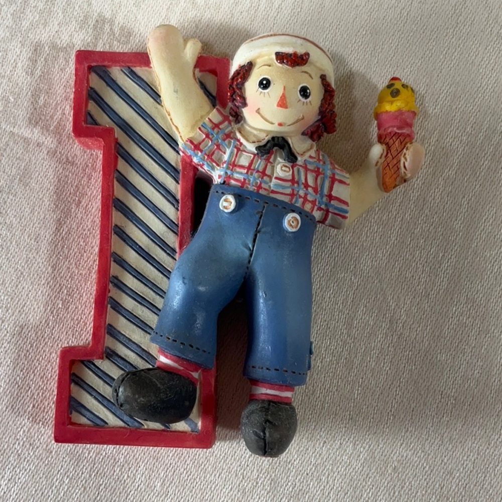 Standing Letter I Raggedy Ann & Andy Figurine